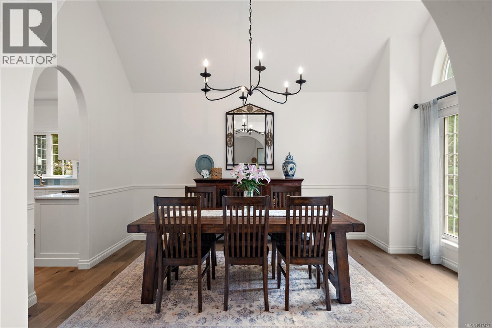 11327 Nitinat Rd, North Saanich