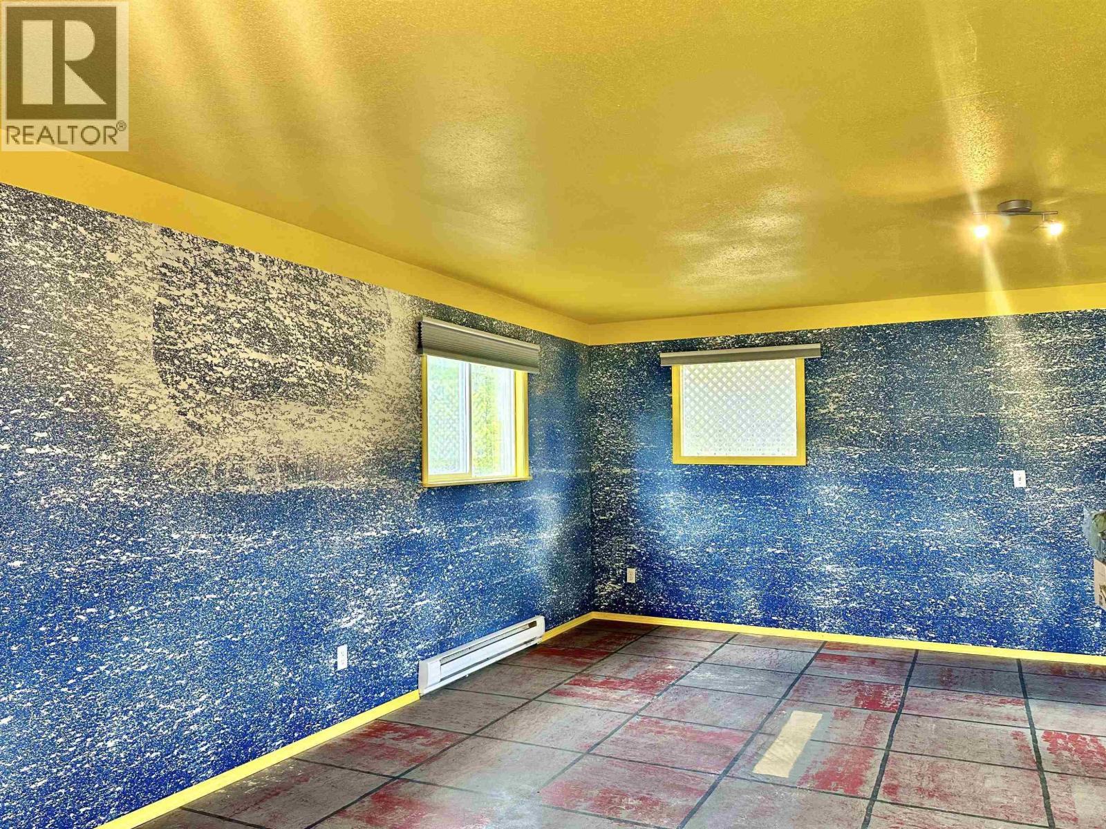 205 DOGWOOD STREET, Valemount