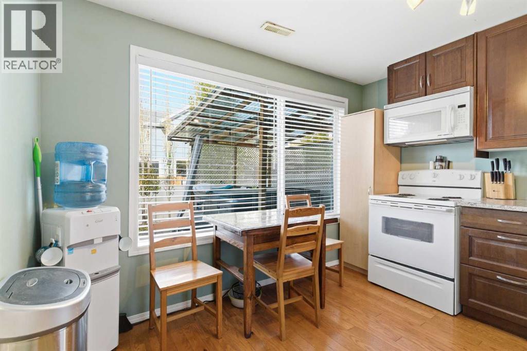314 River Heights Drive, Cochrane