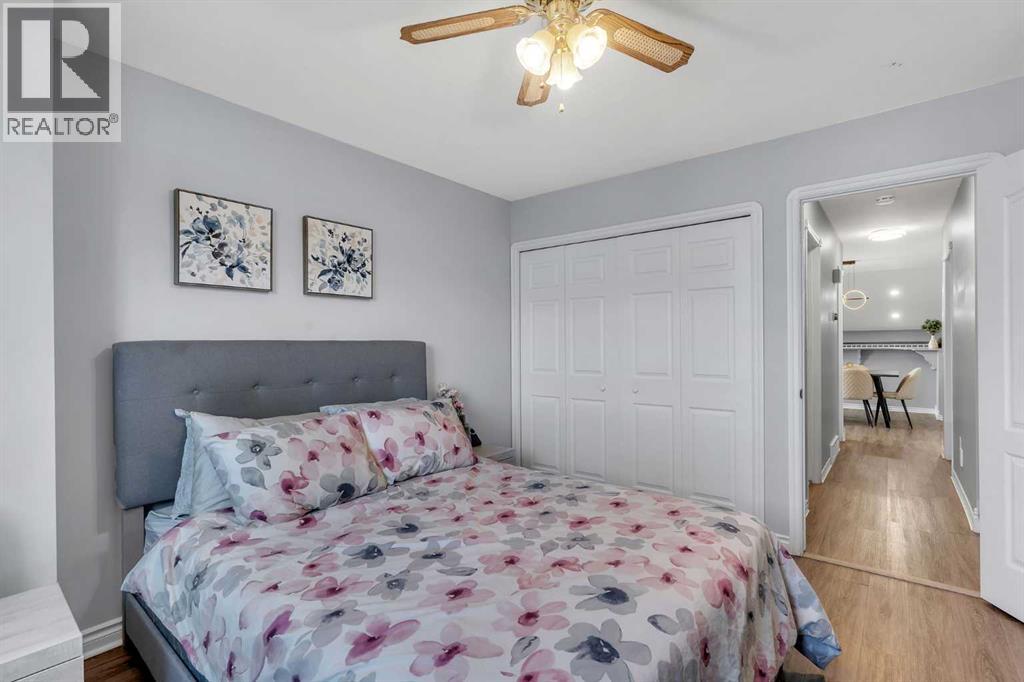 Single Family House 3 Level for Sale in  Erin Green Way SE Erin Woods Calgary 