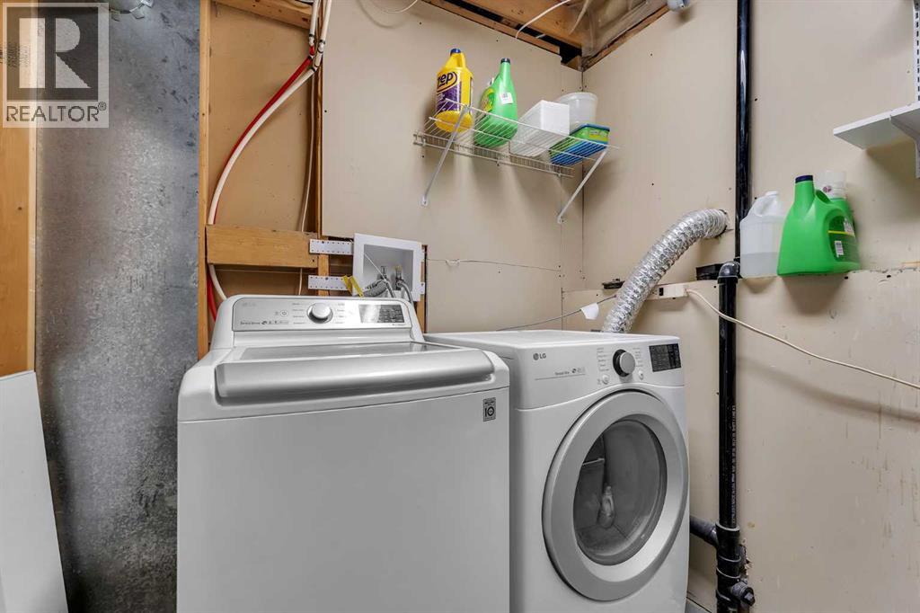 Single Family House 3 Level for Sale in  Erin Green Way SE Erin Woods Calgary 