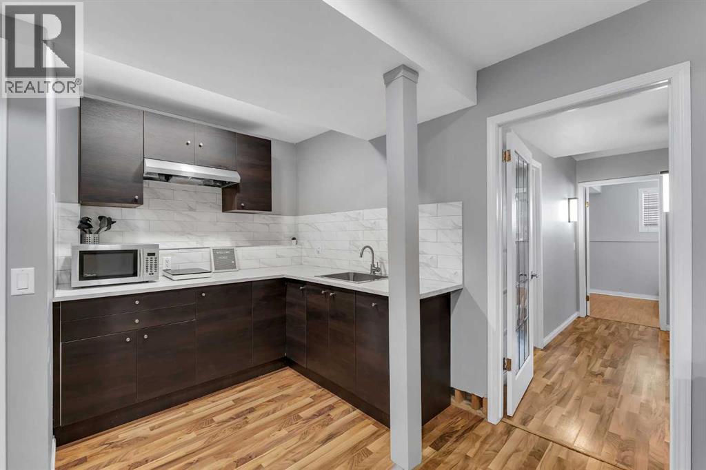 Single Family House 3 Level for Sale in  Erin Green Way SE Erin Woods Calgary 