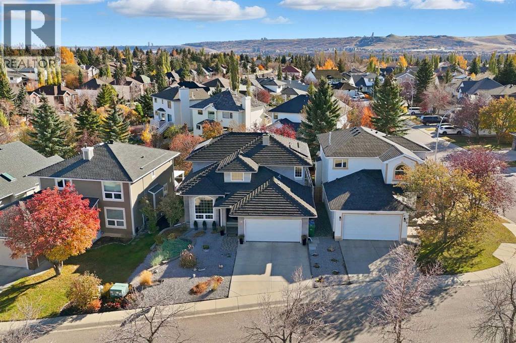Single Family House for Sale in  Sceptre Close NW Scenic Acres Calgary 