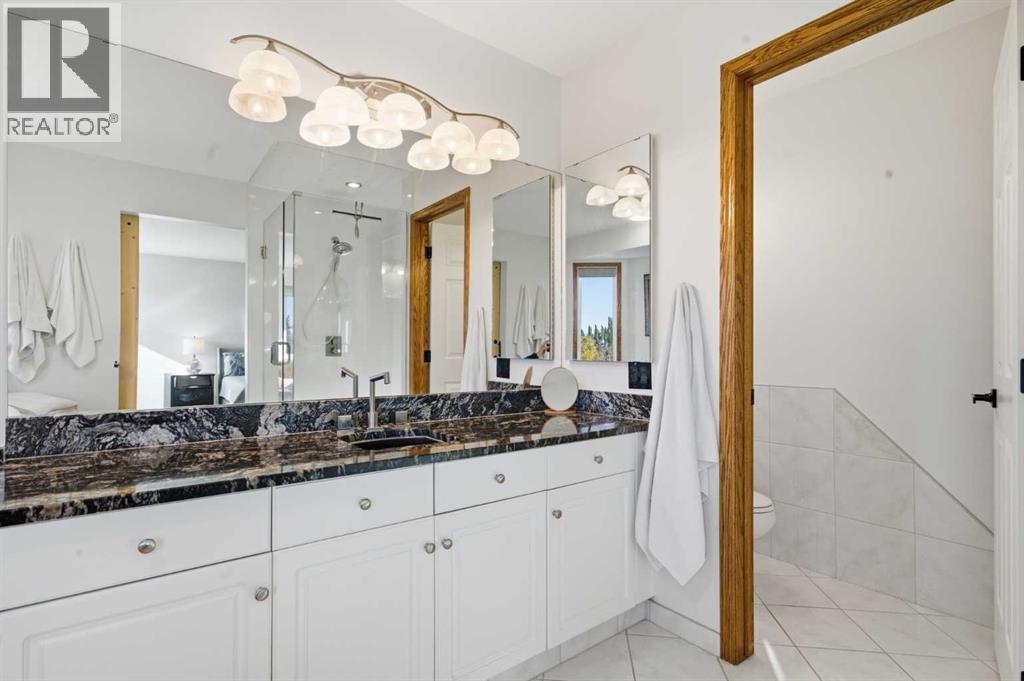 Single Family House for Sale in  Sceptre Close NW Scenic Acres Calgary 