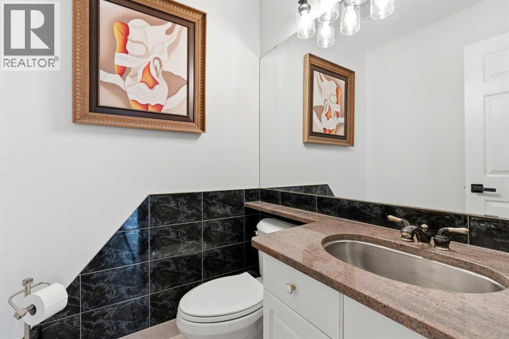 Single Family House for Sale in  Sceptre Close NW Scenic Acres Calgary 