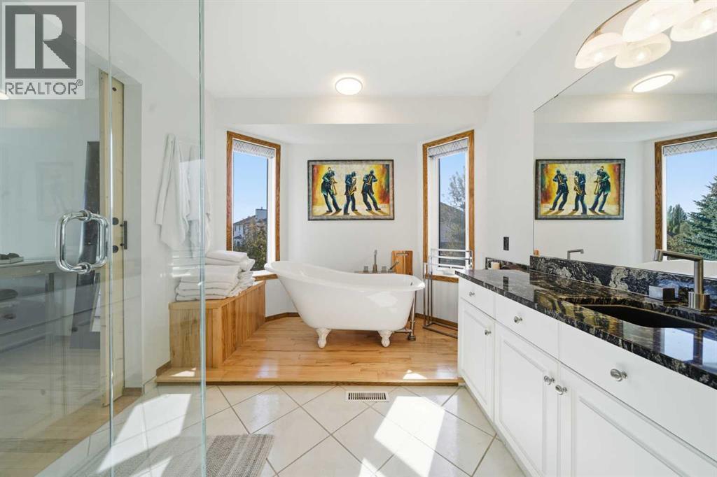 Single Family House for Sale in  Sceptre Close NW Scenic Acres Calgary 