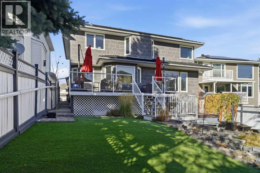 Single Family House for Sale in  Sceptre Close NW Scenic Acres Calgary 