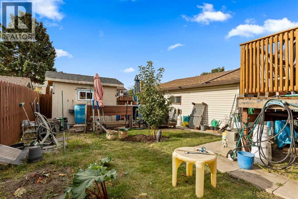 Single Family House Bi-level for Sale in  Whiteridge Road NE Whitehorn Calgary 