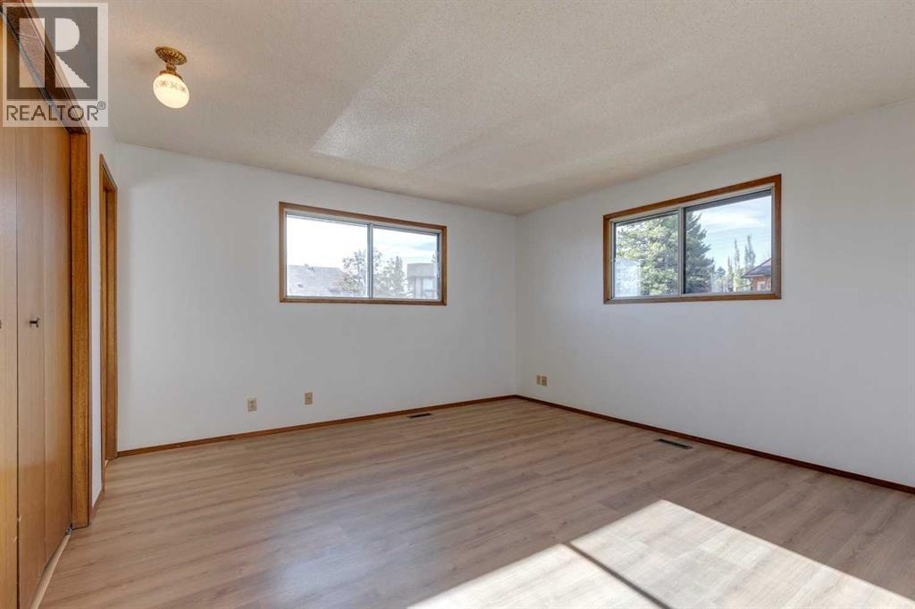 Single Family House Bungalow for Sale in  Beacham Rise NW Beddington Heights Calgary 