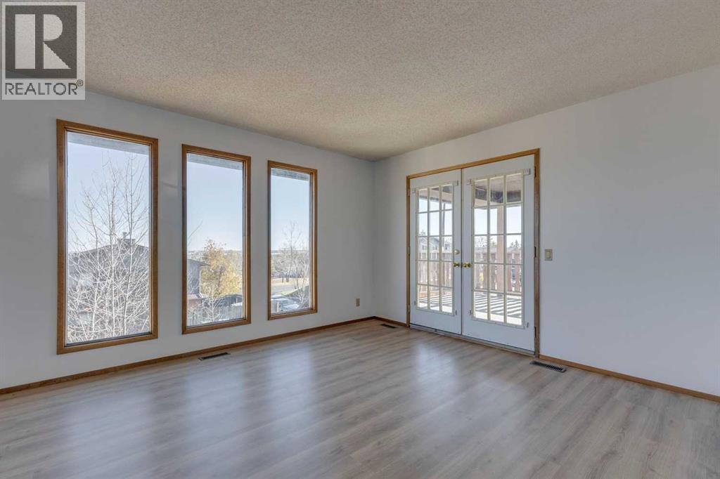 Single Family House Bungalow for Sale in  Beacham Rise NW Beddington Heights Calgary 