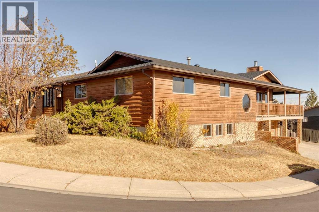 Single Family House Bungalow for Sale in  Beacham Rise NW Beddington Heights Calgary 