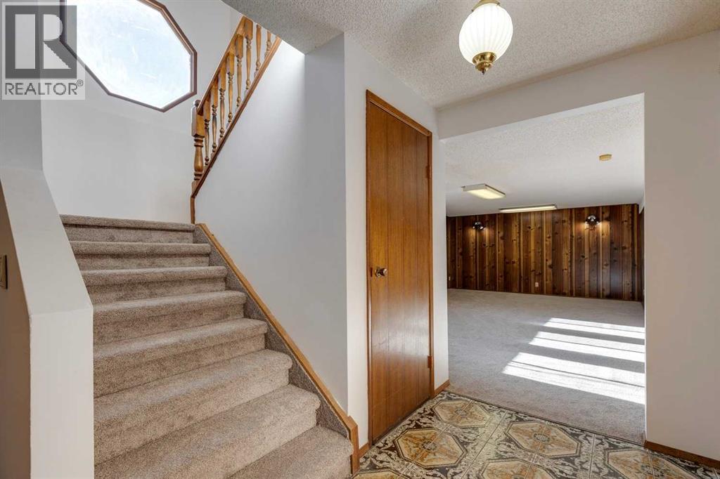 Single Family House Bungalow for Sale in  Beacham Rise NW Beddington Heights Calgary 