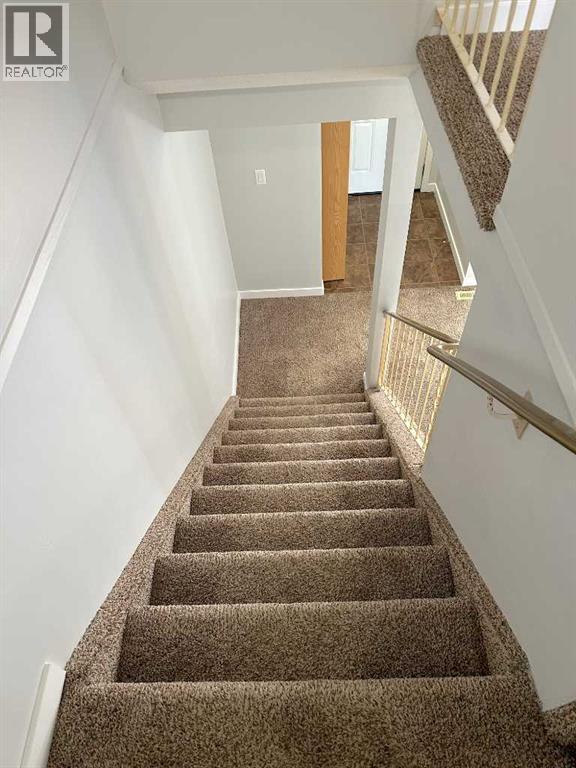 Single Family House for Sale in  Good Crescent Glendale Red Deer 