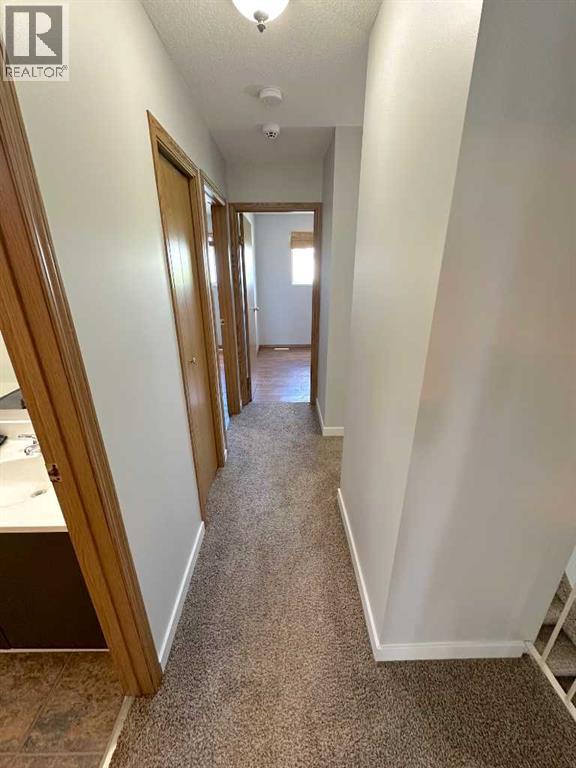 Single Family House for Sale in  Good Crescent Glendale Red Deer 