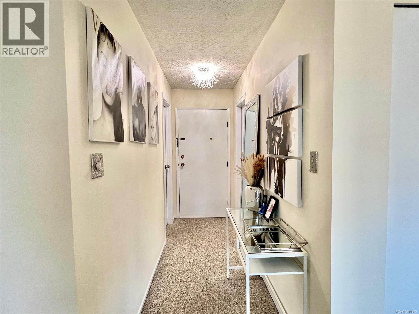 309 1342 Hillside Avenue, Victoria