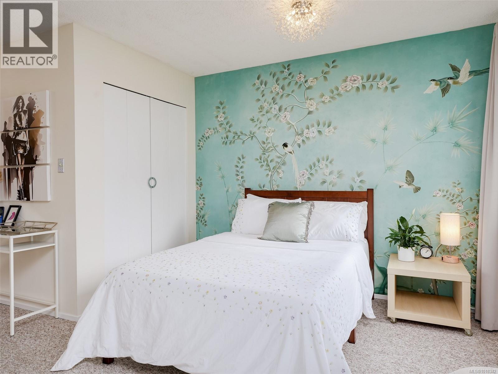 309 1342 Hillside Avenue, Victoria