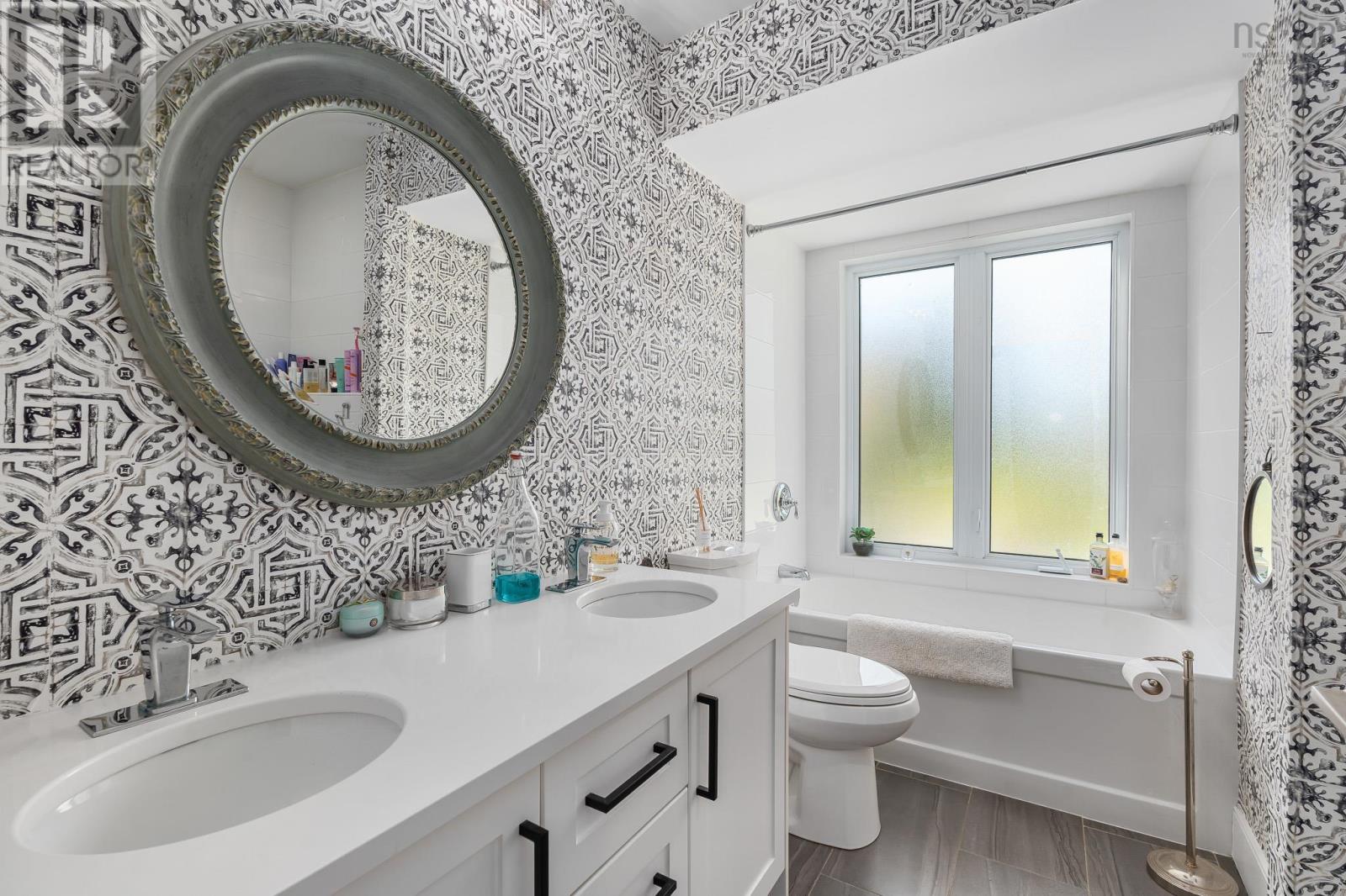 Property 24 of 46 of 51 Eagle Point Drive