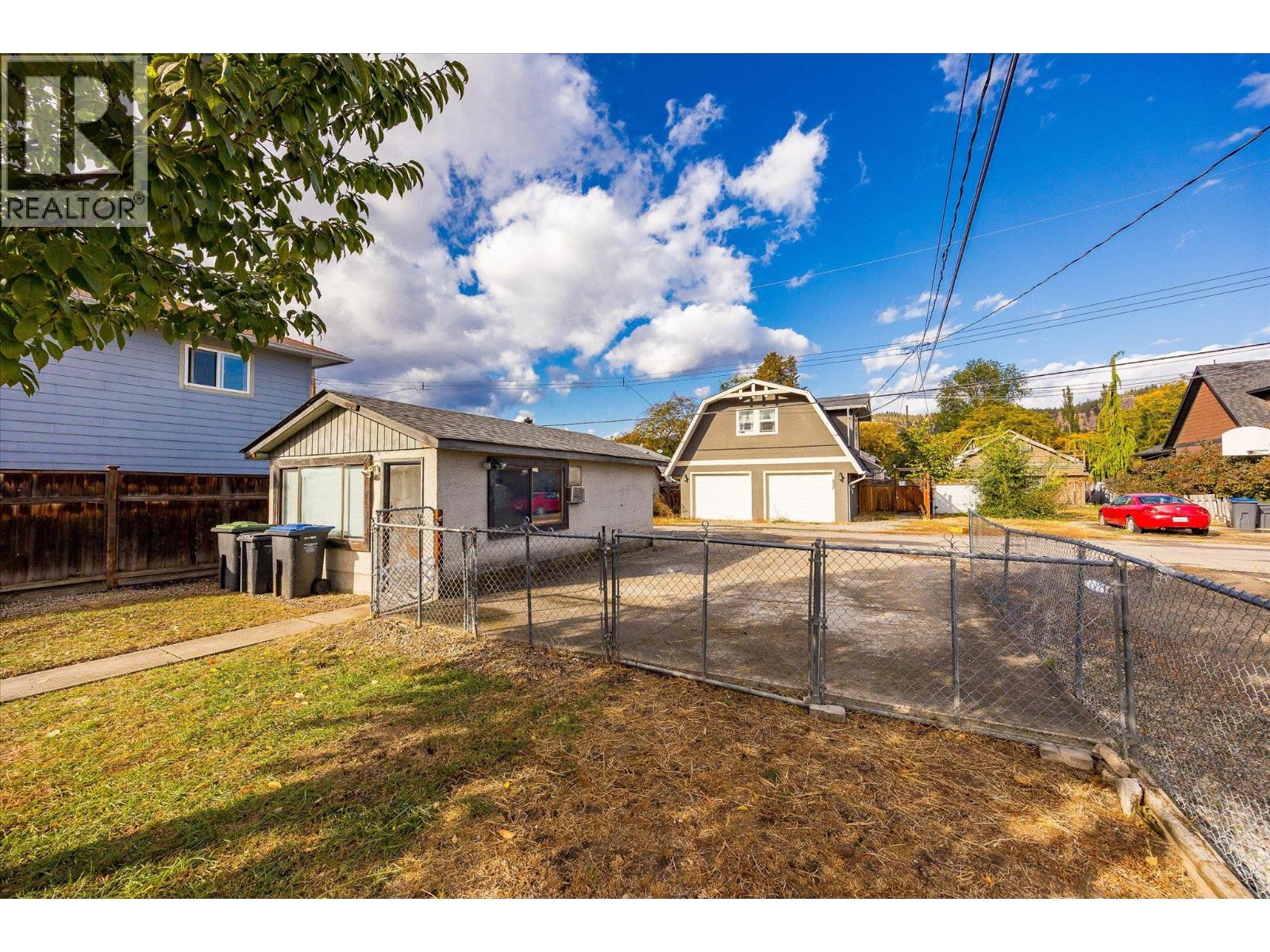  836 Cawston Avenue, Kelowna