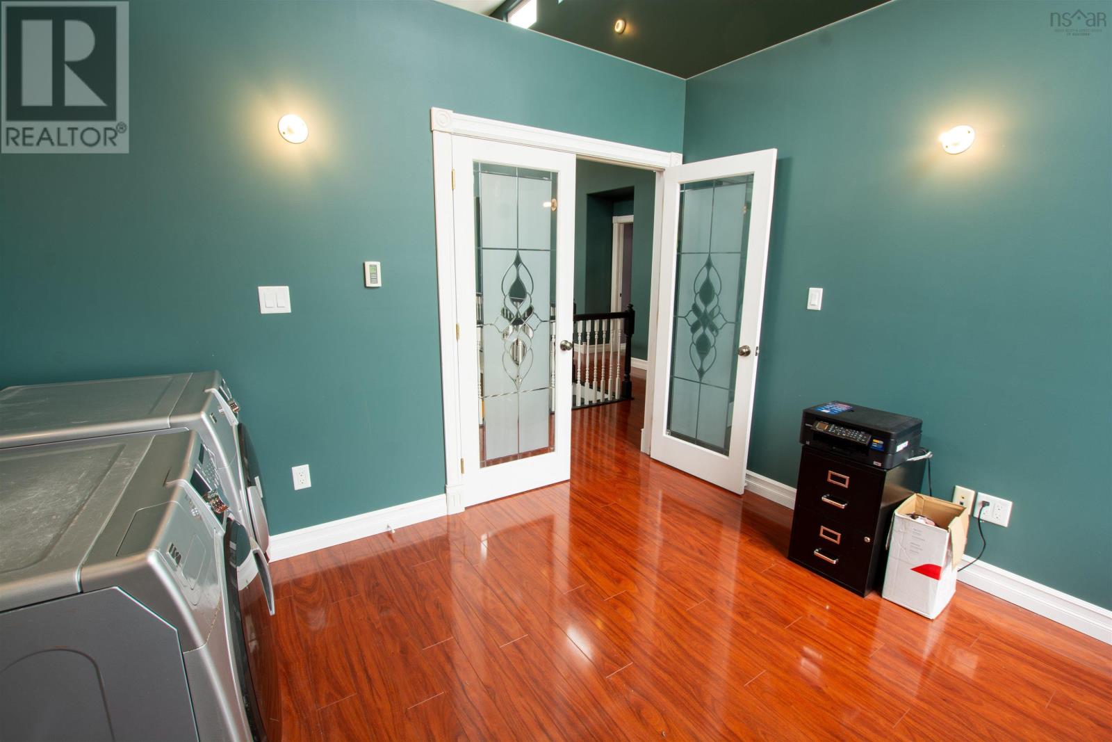 Property 38 of 49 of 51 Doctors Lane