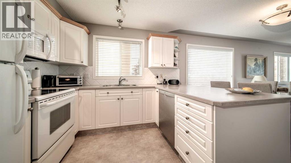 Single Family House for Sale in   Springbank Boulevard SW Springbank Hill Calgary 