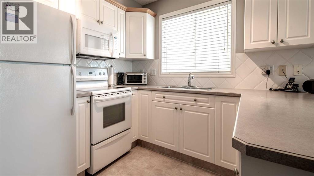 Single Family House for Sale in   Springbank Boulevard SW Springbank Hill Calgary 