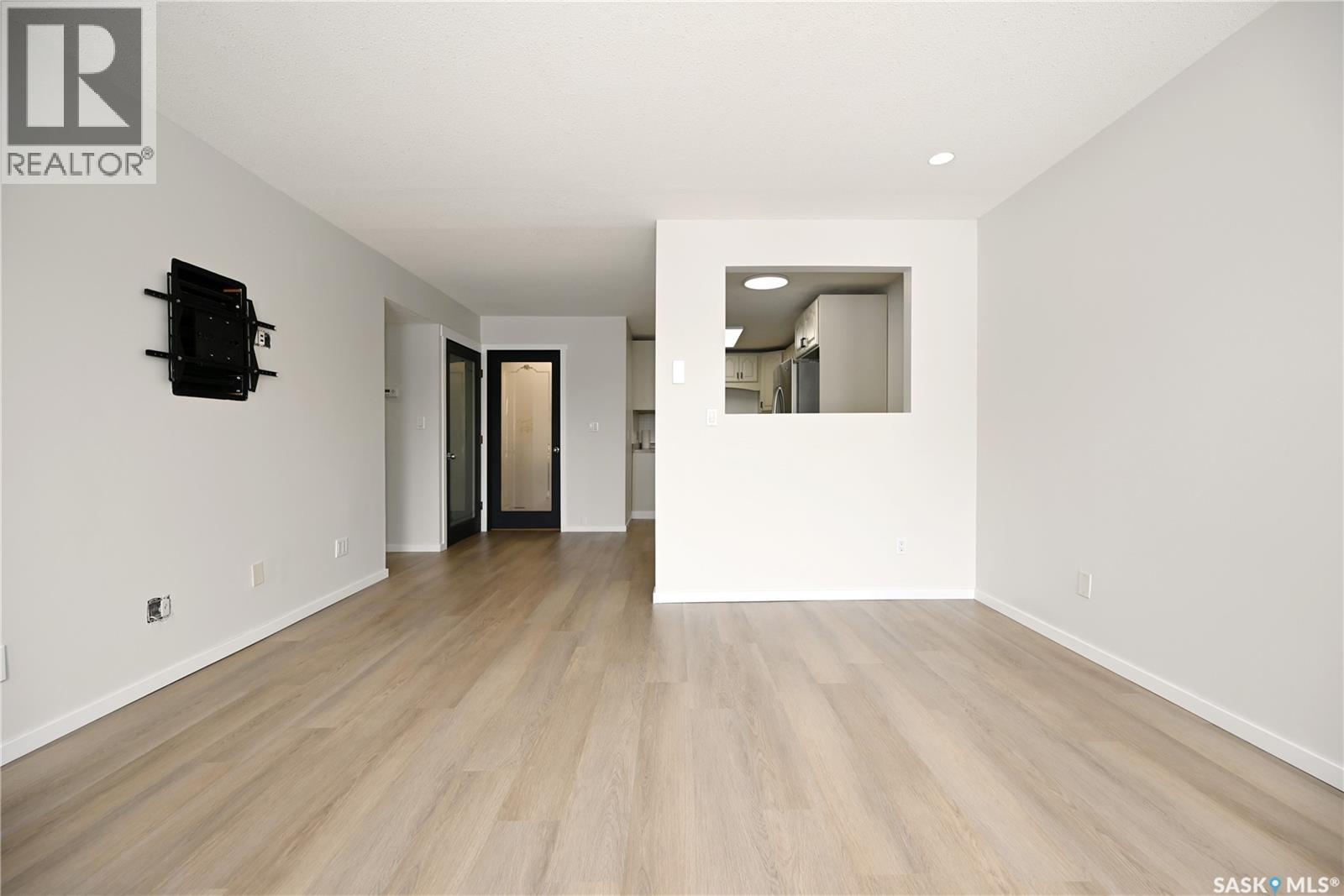 108 517 Albert STREET - Photo 3 of 46, Estevan, Saskatchewan