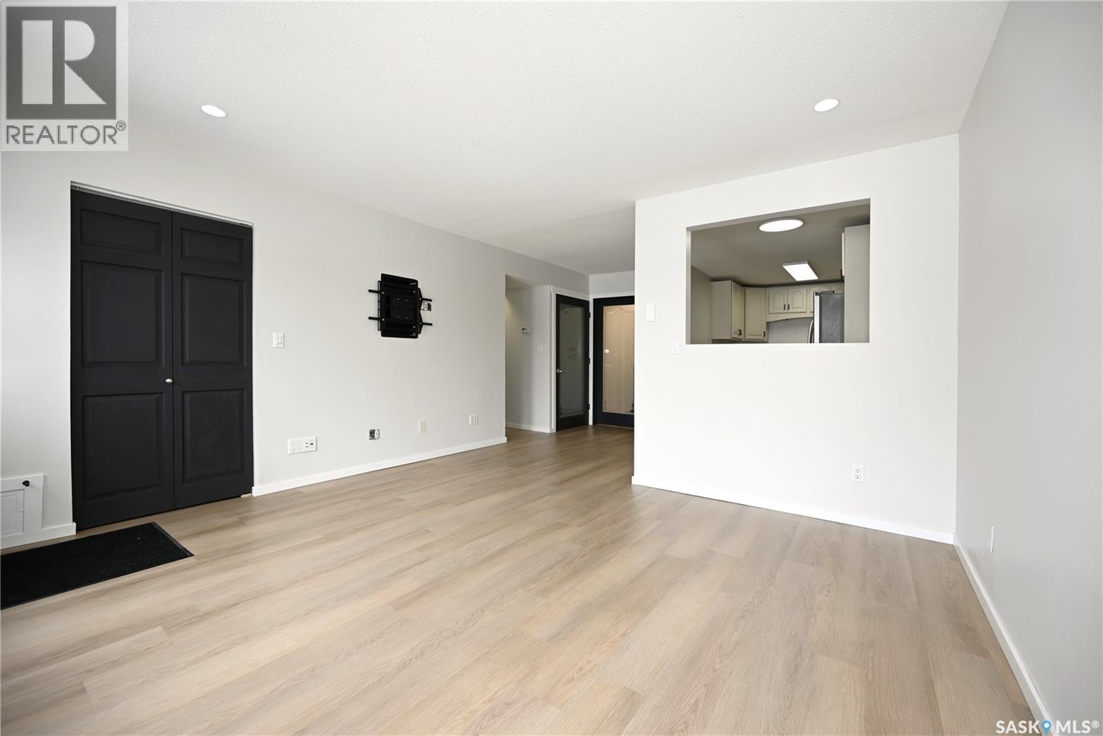 108 517 Albert STREET - Photo 4 of 46, Estevan, Saskatchewan