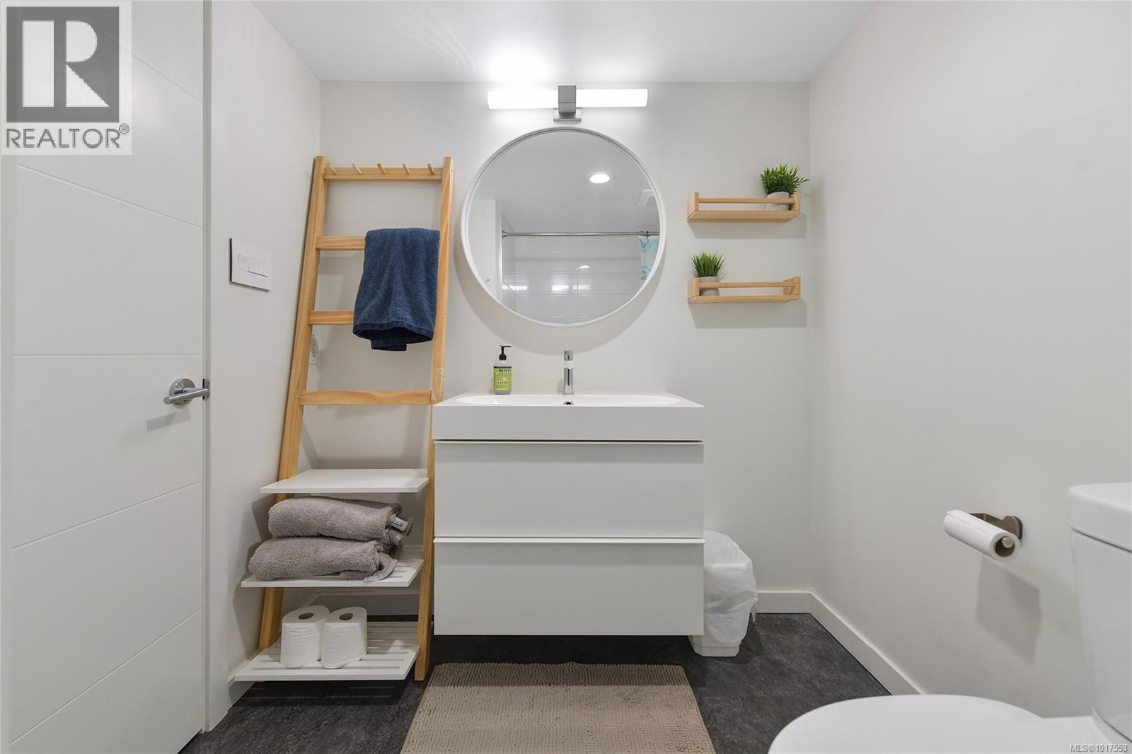 208 955 Dingley Dell, Esquimalt