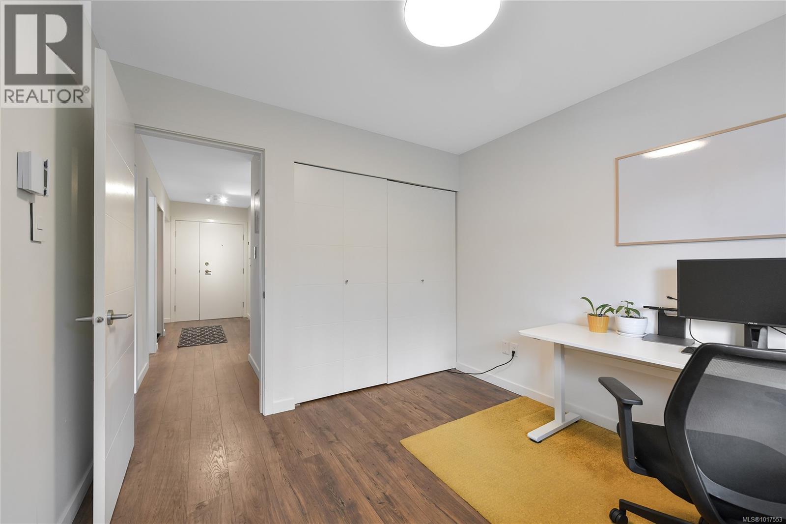 208 955 Dingley Dell, Esquimalt