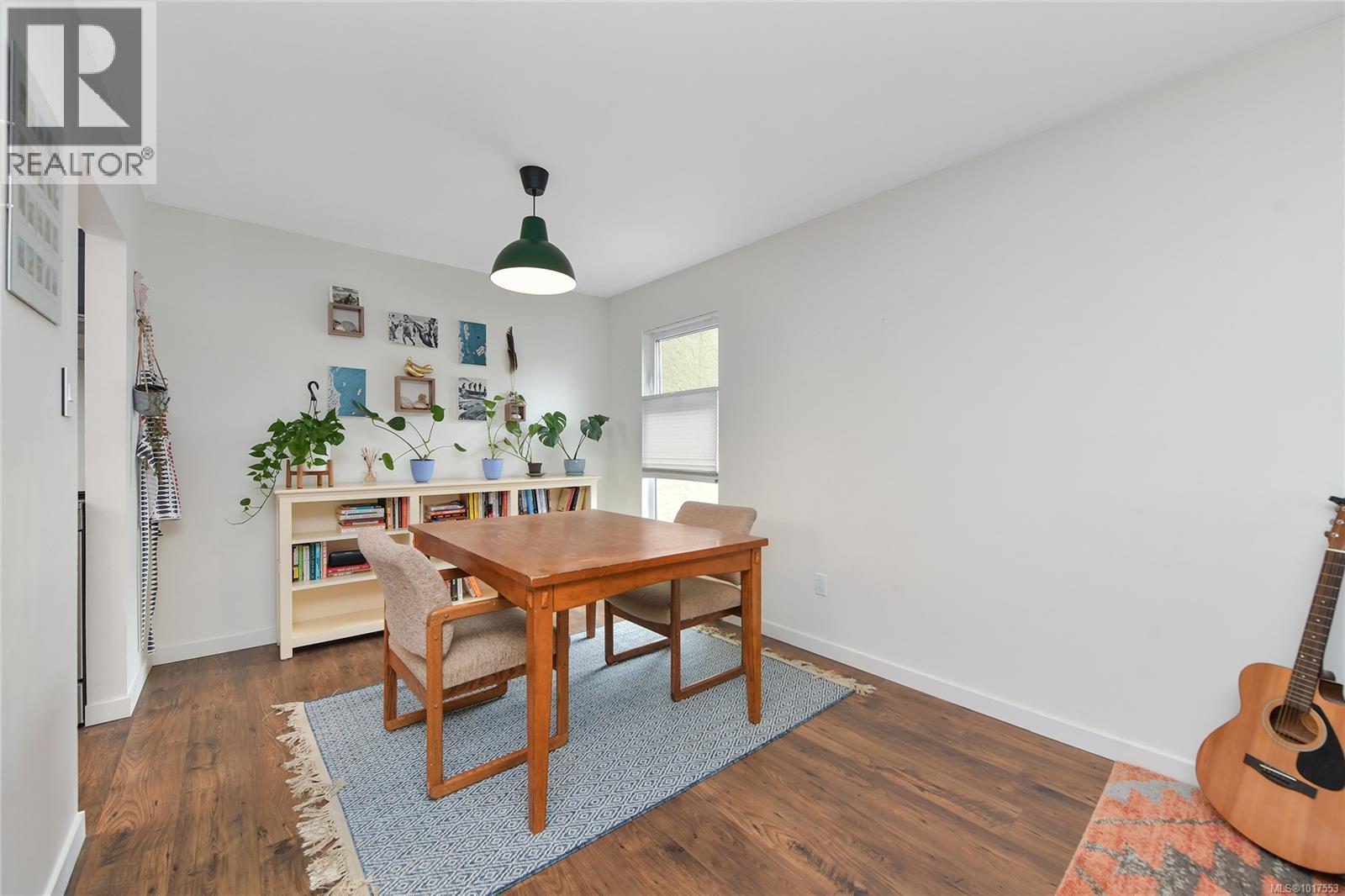 208 955 Dingley Dell, Esquimalt