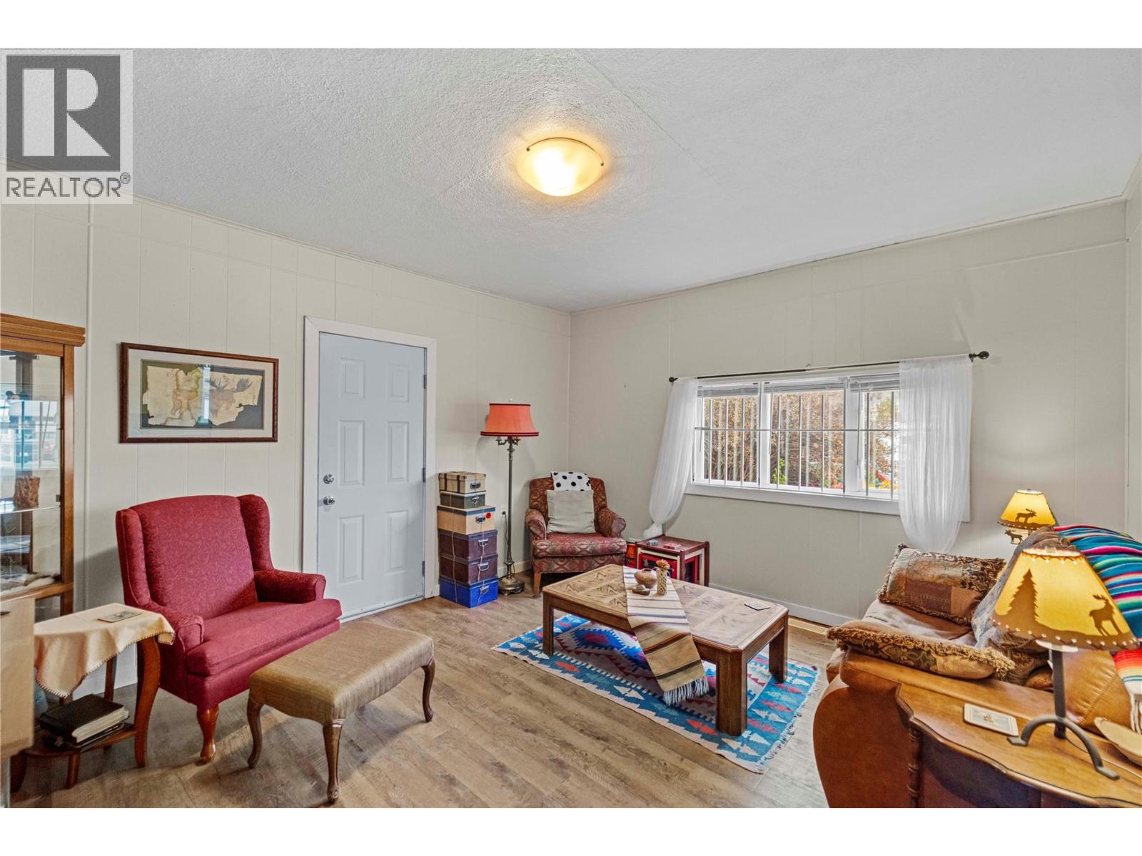 1201 GOVERNMENT Avenue, Merritt