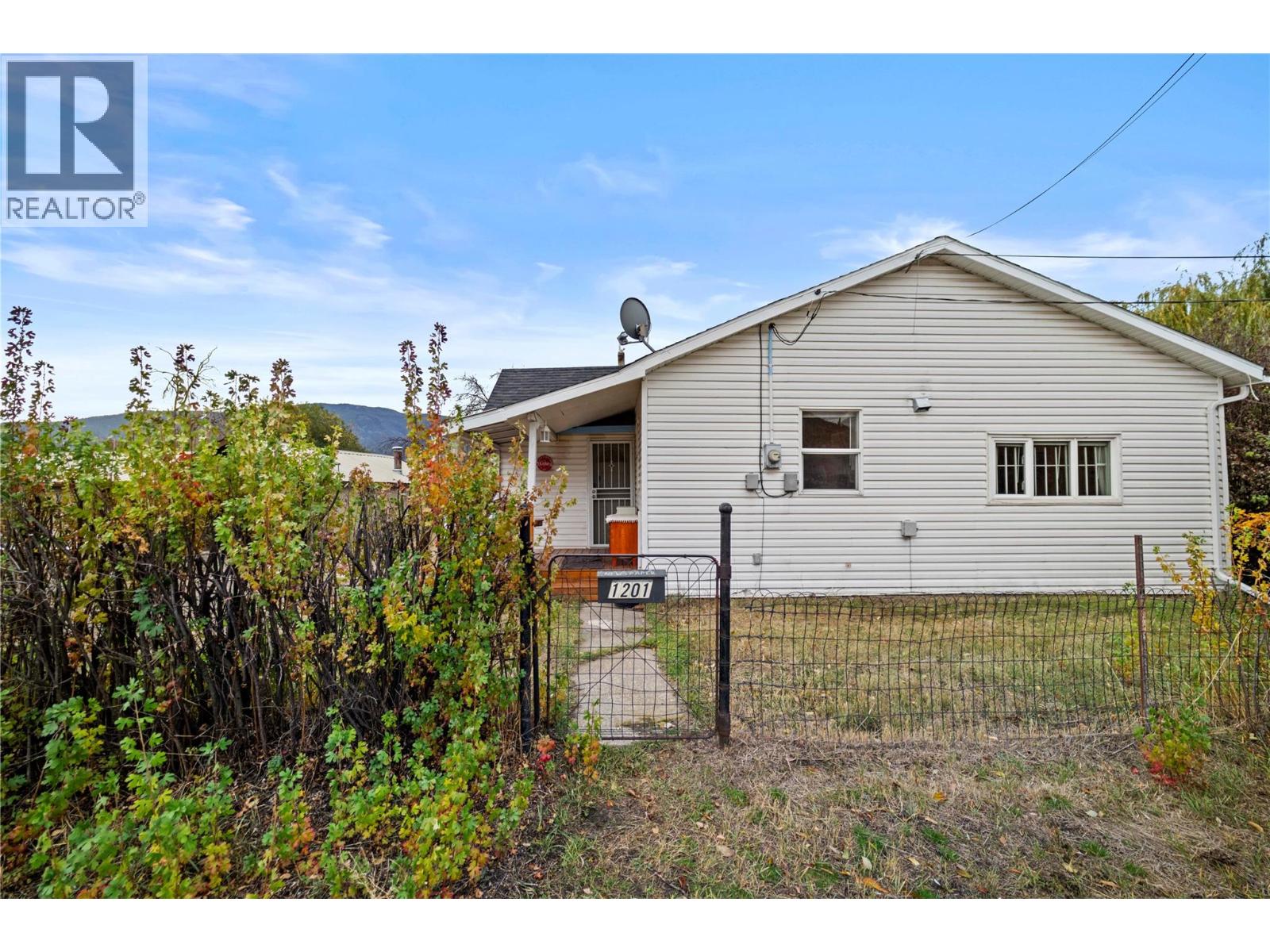 1201 GOVERNMENT Avenue, Merritt