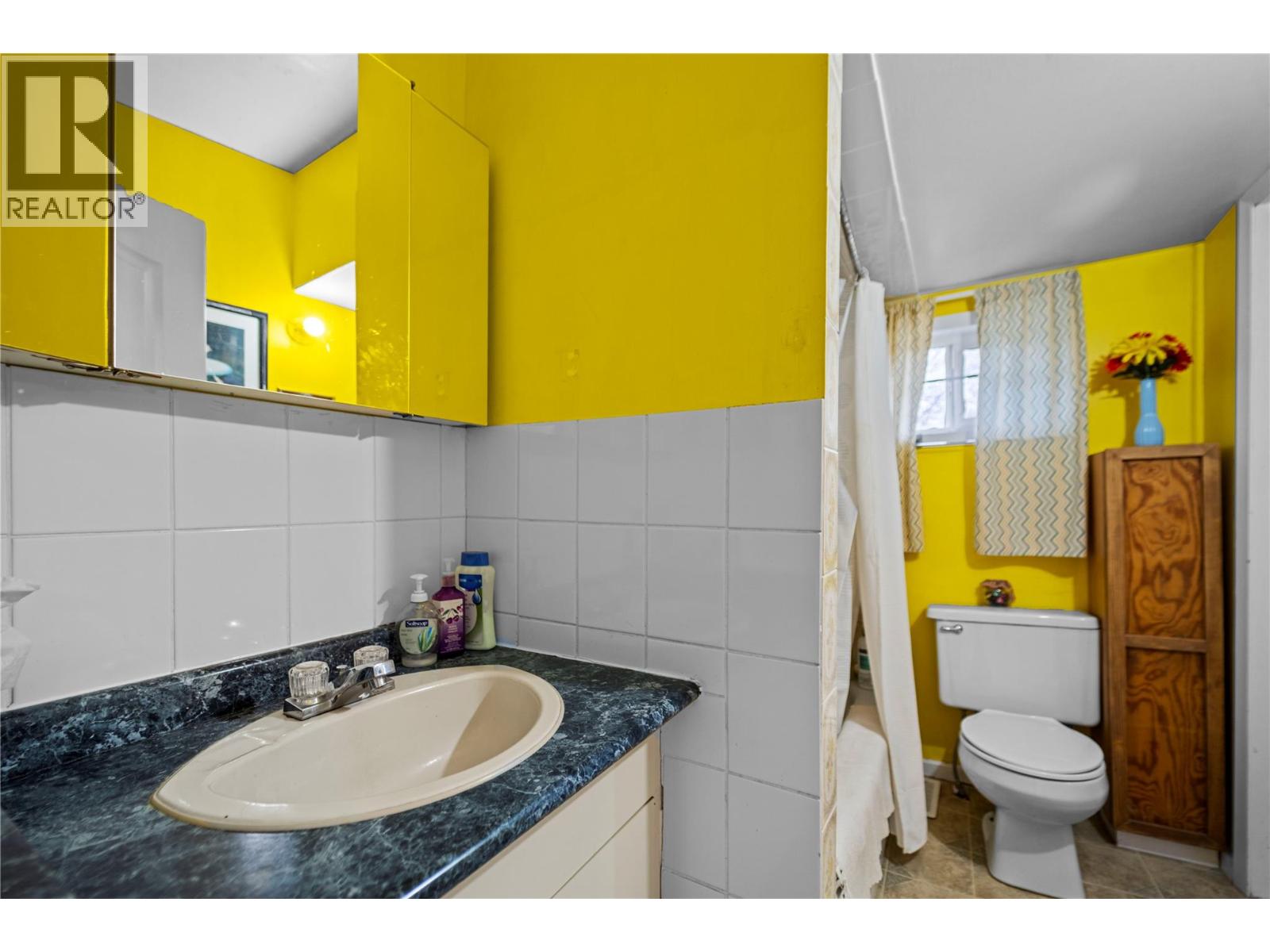 1201 GOVERNMENT Avenue, Merritt