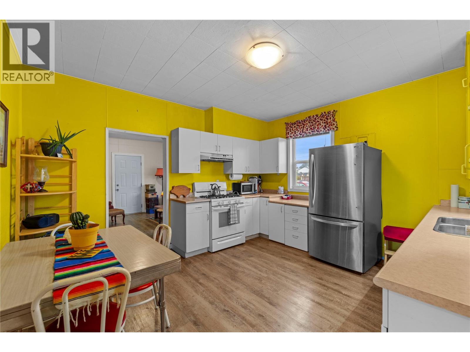 1201 GOVERNMENT Avenue, Merritt