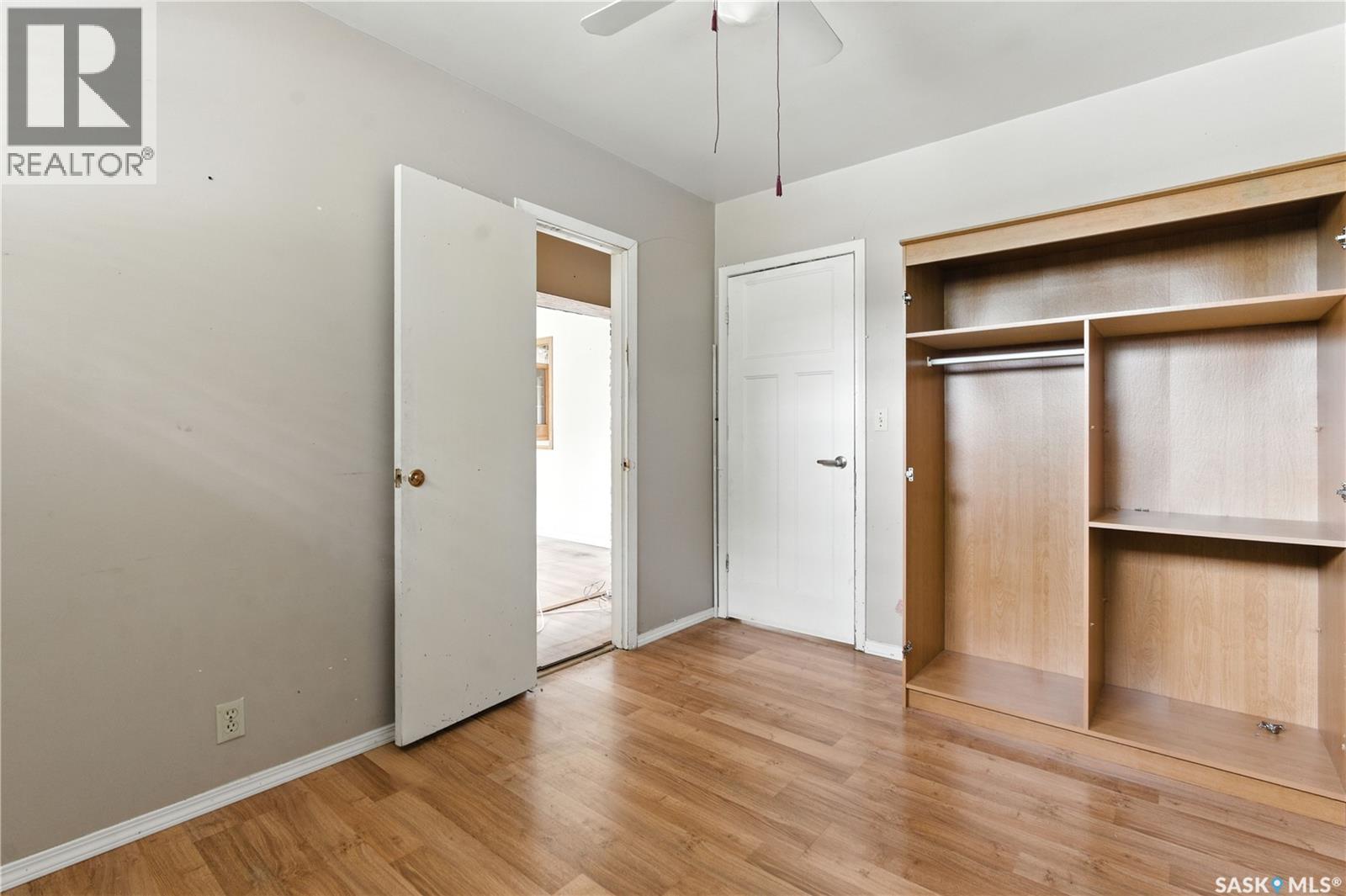 Single Family House Bungalow for Sale in  Horace STREET Regina 