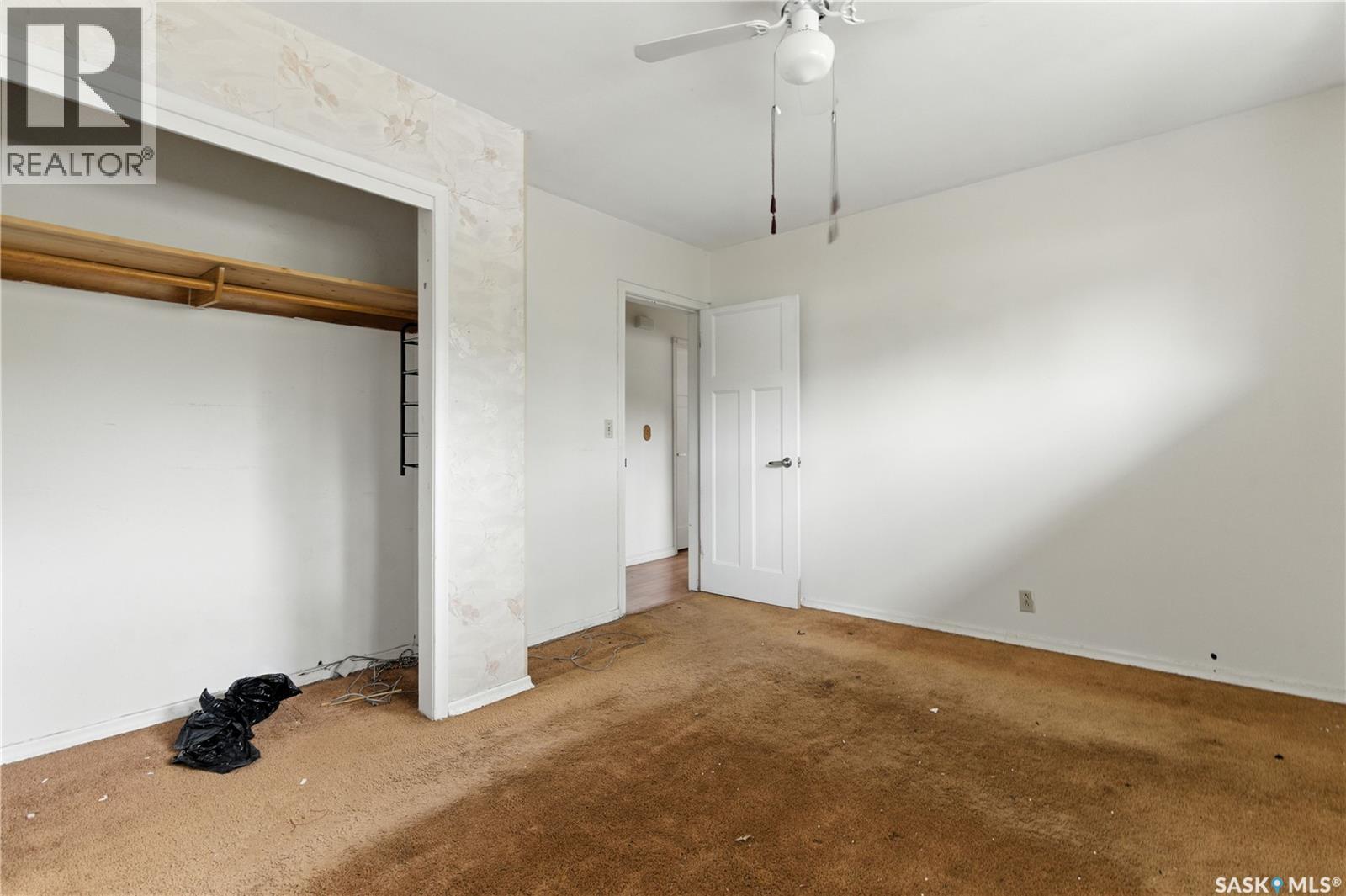 Single Family House Bungalow for Sale in  Horace STREET Regina 