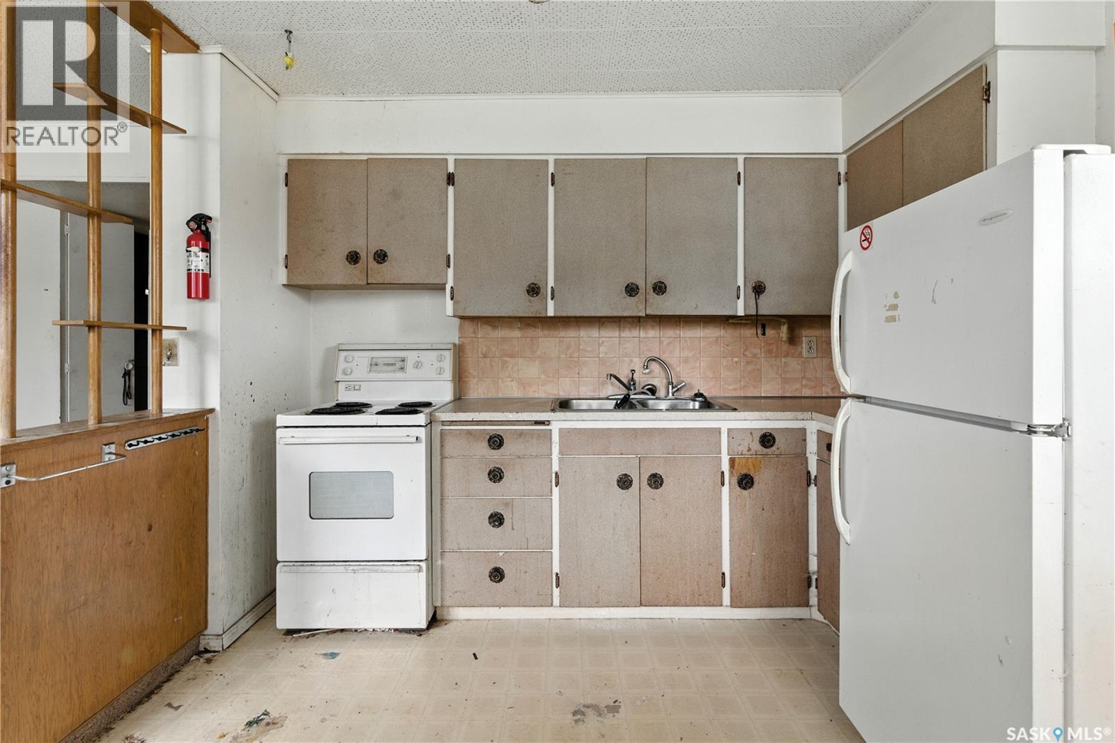 Single Family House Bungalow for Sale in  Horace STREET Regina 