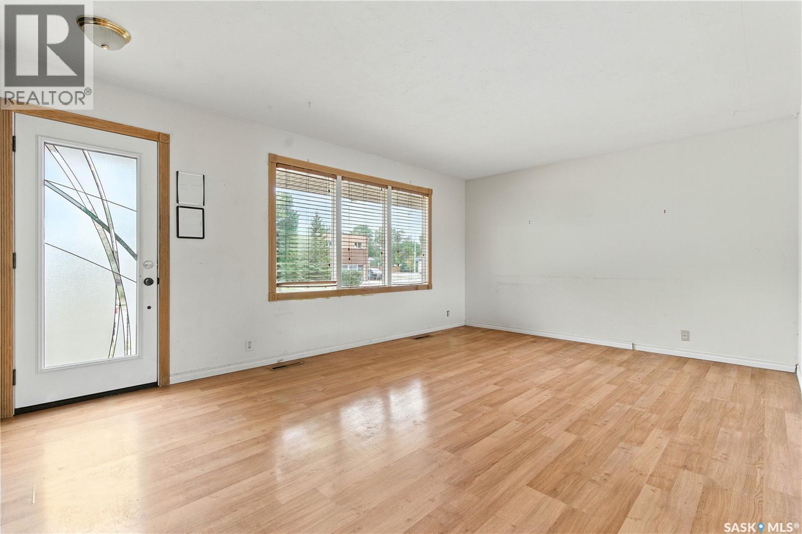 Single Family House Bungalow for Sale in  Horace STREET Regina 