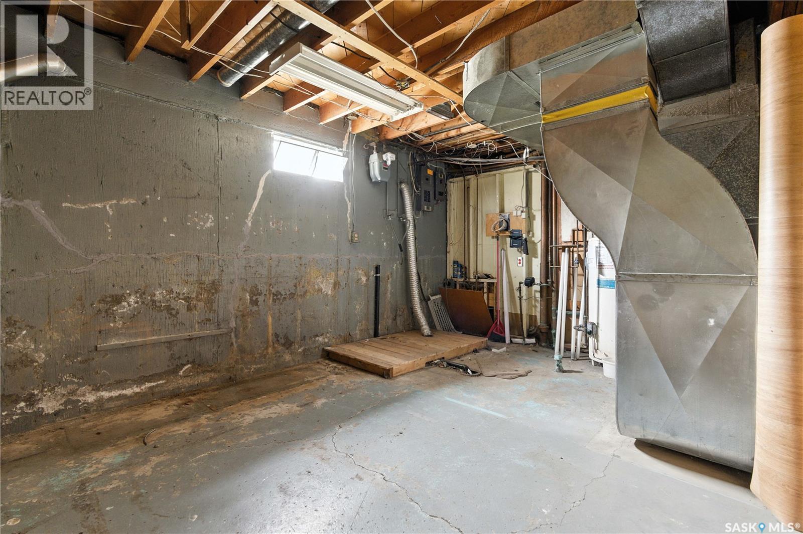 Single Family House Bungalow for Sale in  Horace STREET Regina 