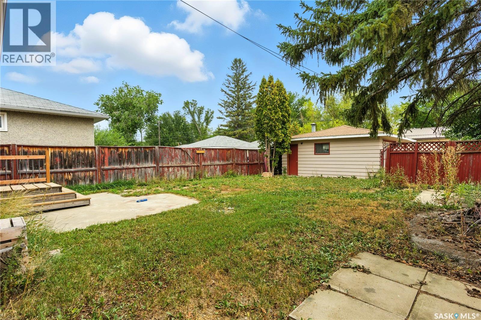 Single Family House Bungalow for Sale in  Horace STREET Regina 