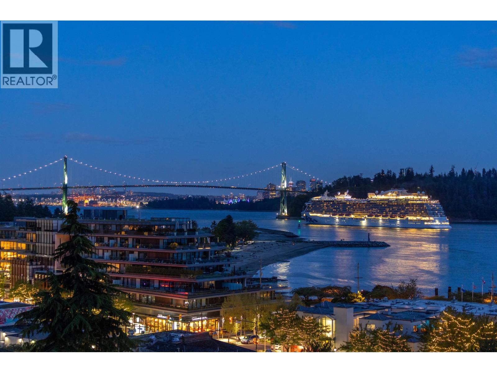 704 1480 DUCHESS AVENUE, West Vancouver