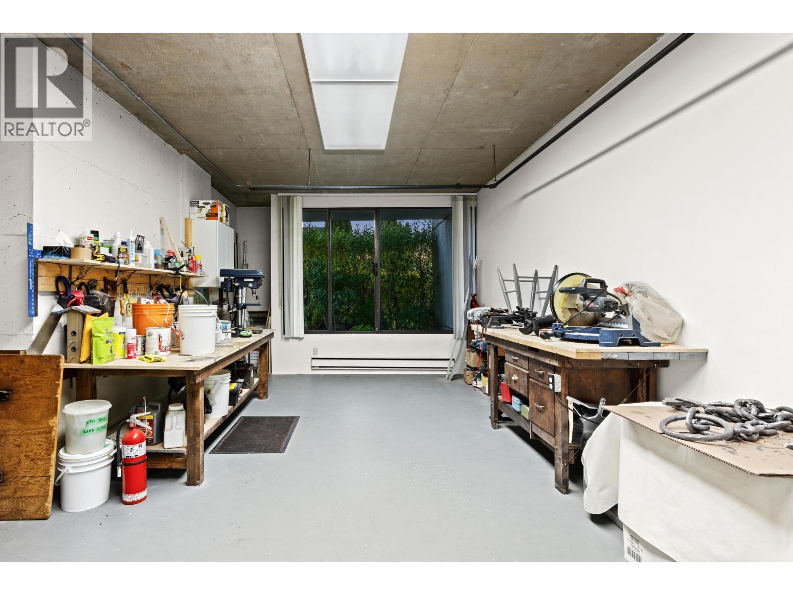 704 1480 DUCHESS AVENUE, West Vancouver