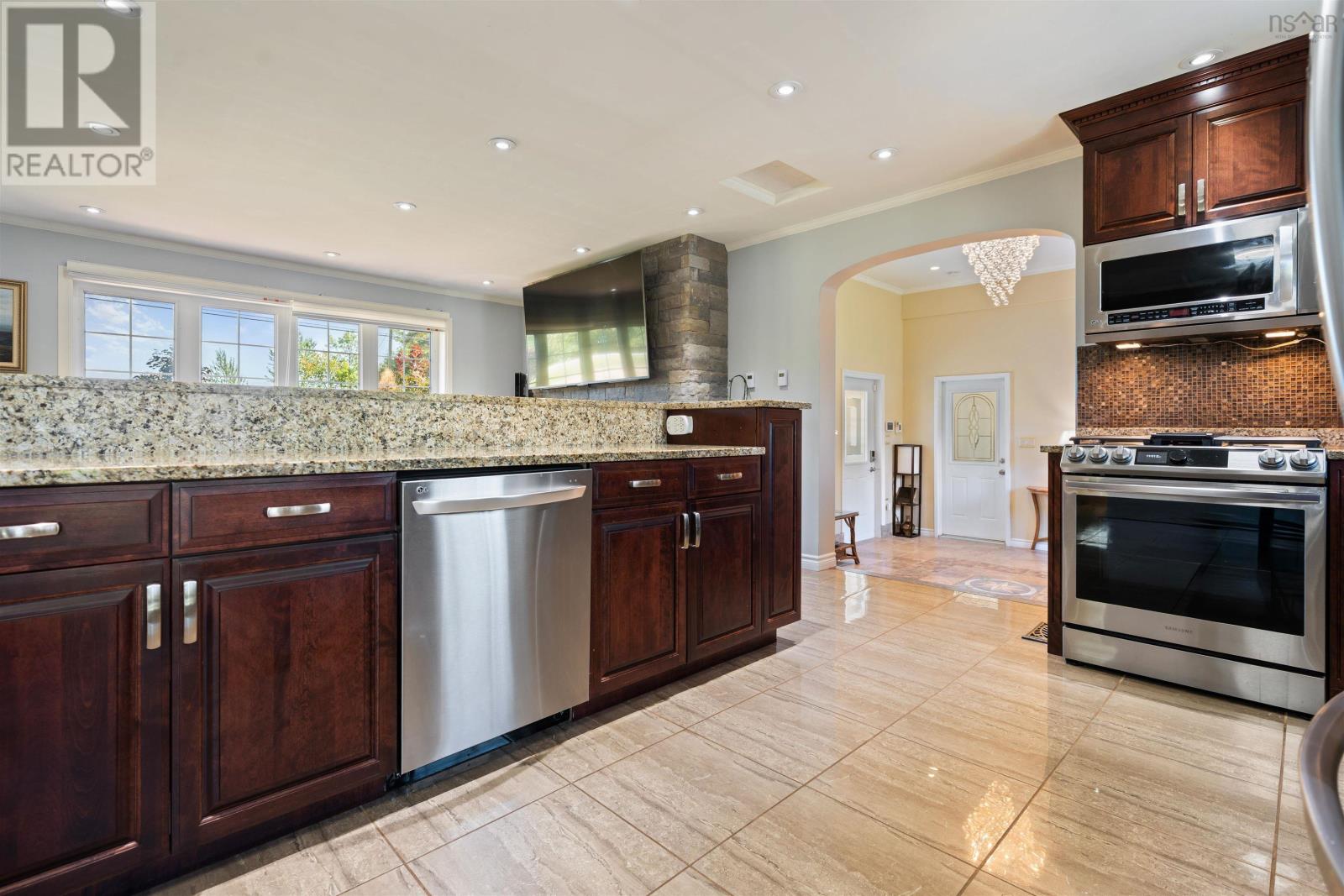 Property 11 of 49 of 2003 Highway 6 Highway