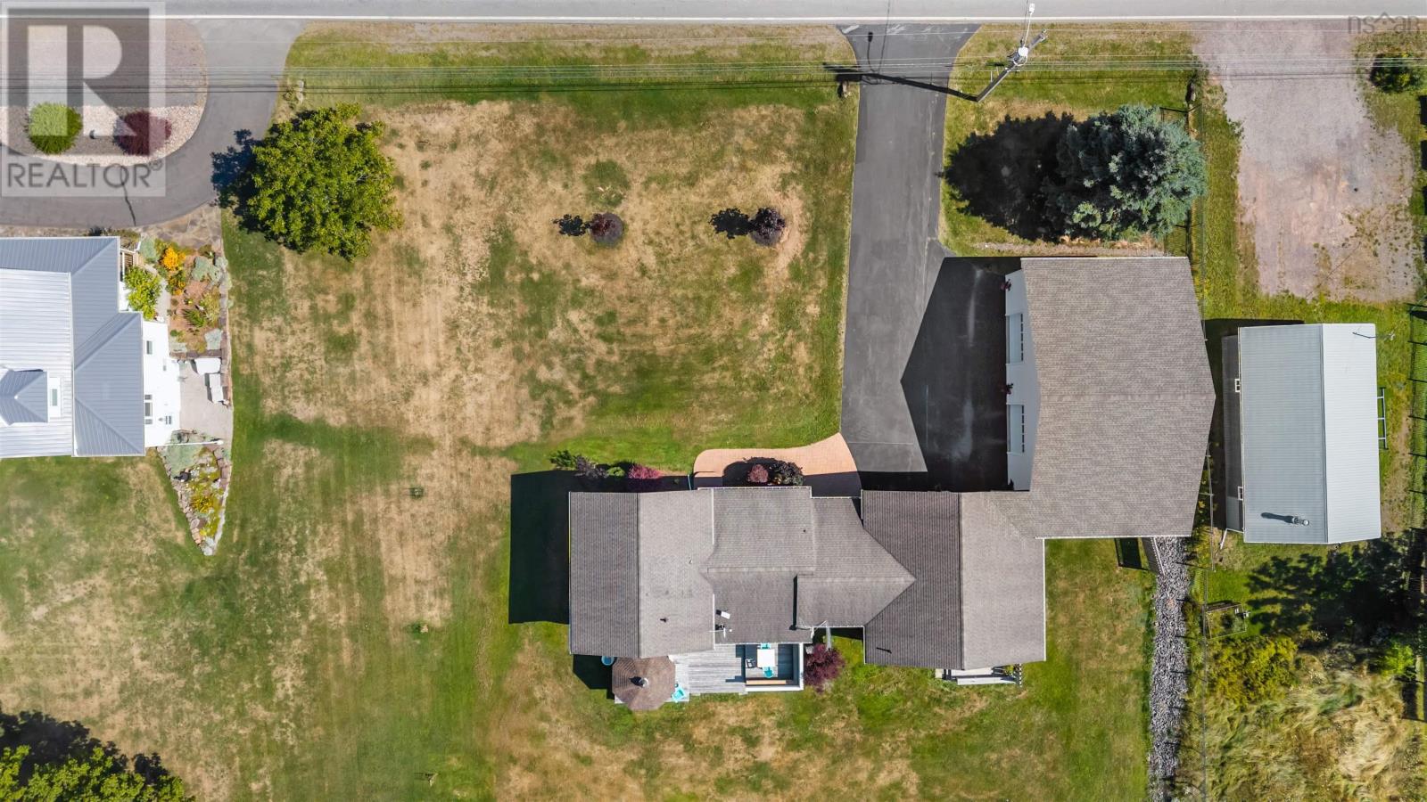 Property 44 of 49 of 2003 Highway 6 Highway