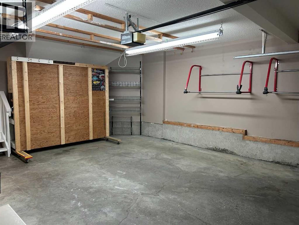 Single Family House for Sale in  Springbank Rise SW Springbank Hill Calgary 