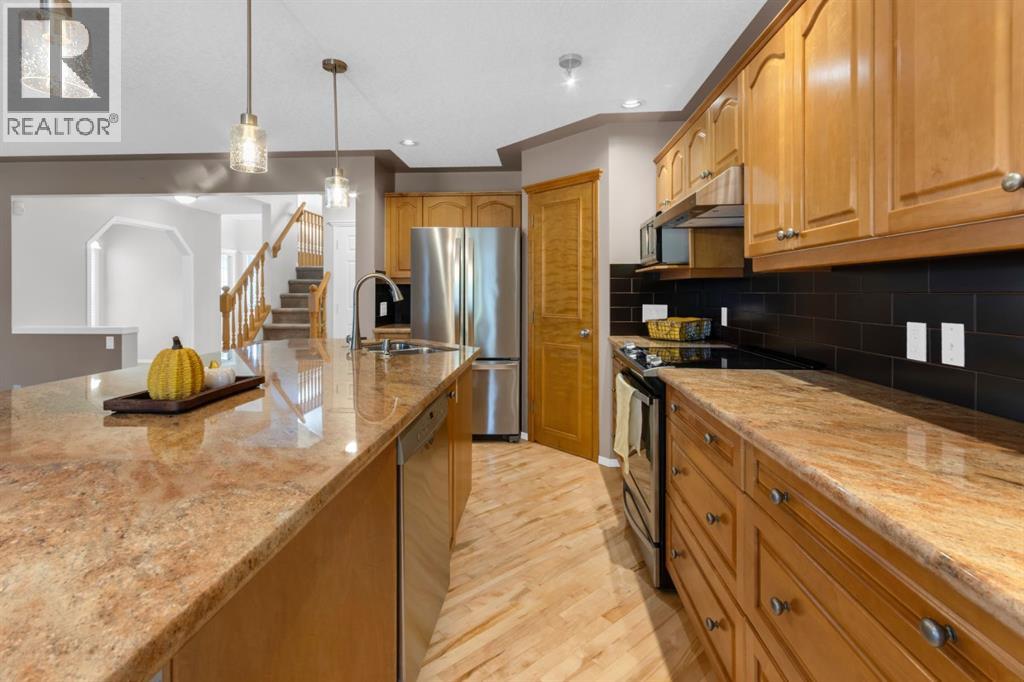 Single Family House for Sale in  Springbank Rise SW Springbank Hill Calgary 