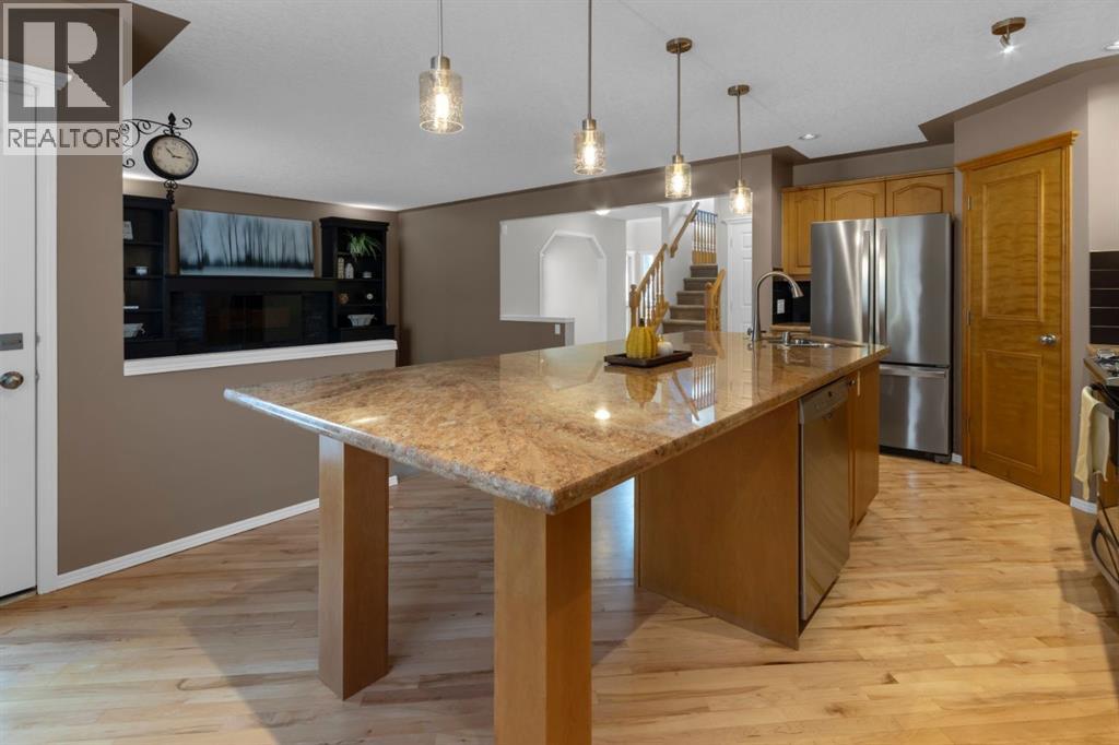 Single Family House for Sale in  Springbank Rise SW Springbank Hill Calgary 