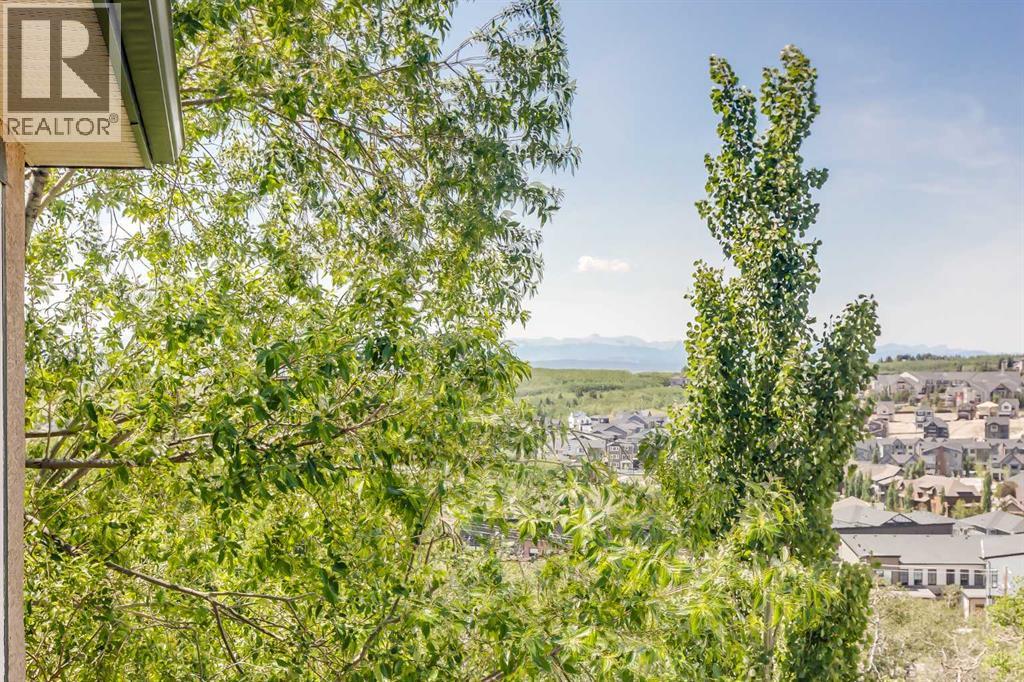 Single Family House for Sale in  Springborough Green SW Springbank Hill Calgary 