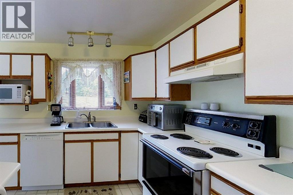 5114 49 AVE - 5
