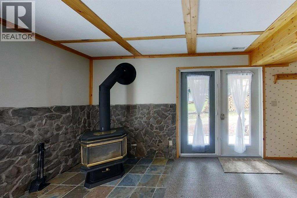5114 49 AVE - 39